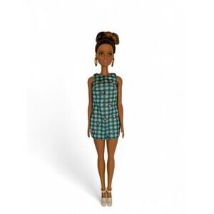 Pre-owned Barbie Fashionistas #50 Emerald Check Doll 2017 DVX72